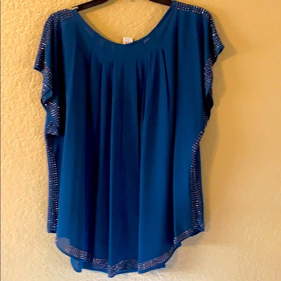 Blouse - Picture 2 of 4